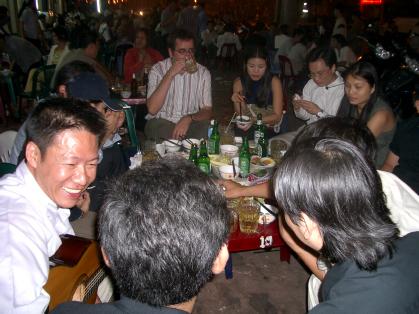 Biertrinken auf Vietnamesisch